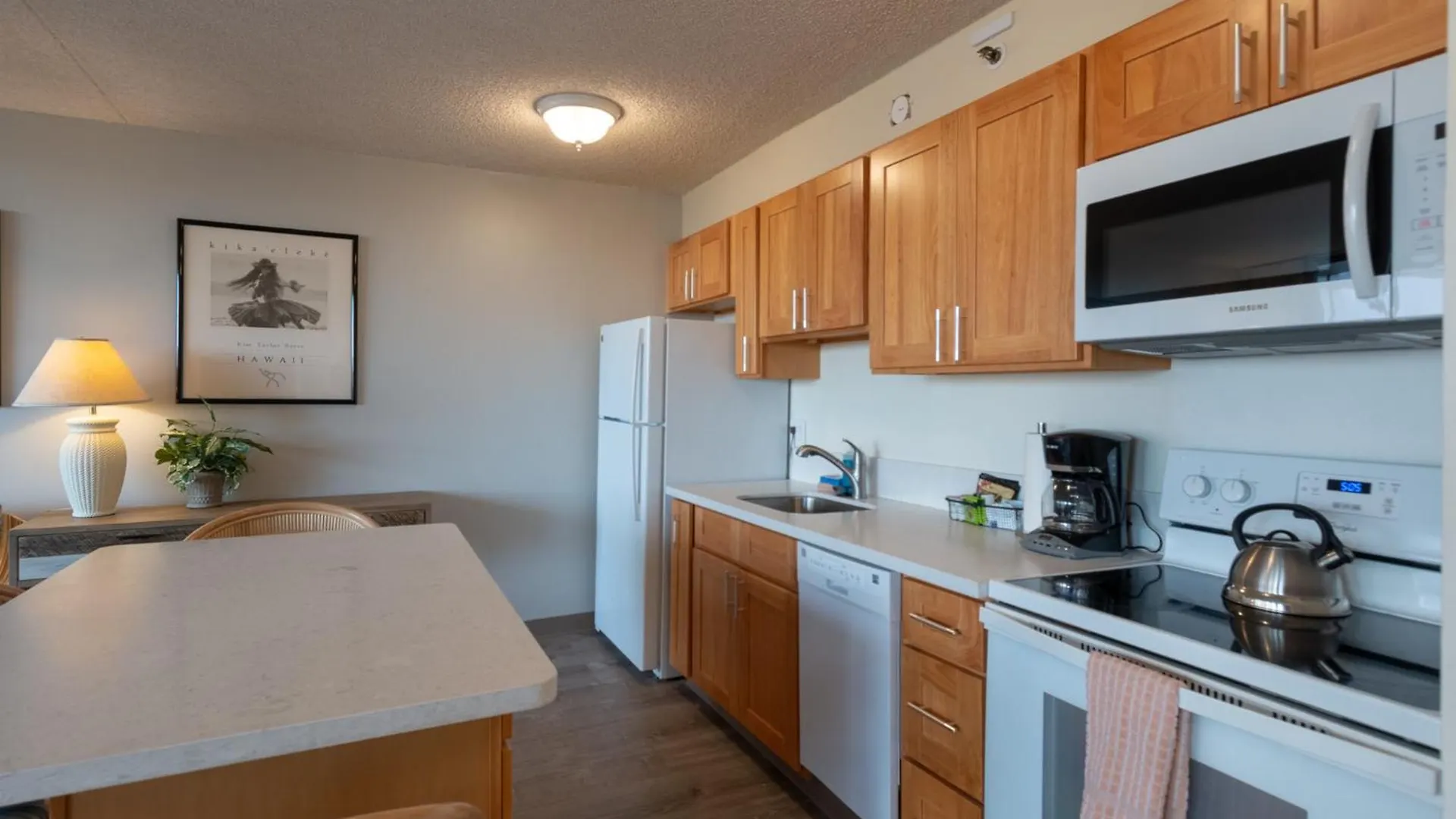公寓 Spacious & Affordable Waikiki Getaway - Perfect For Families & Groups, Near Beach Includes Free Parking 檀香山